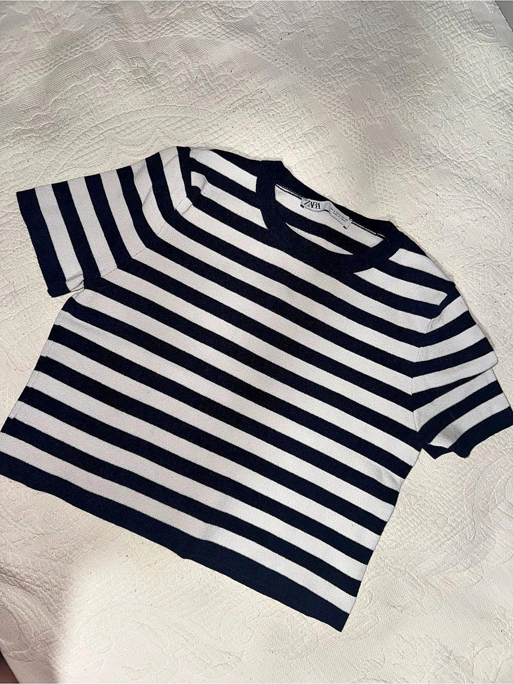 ZARA Striped Short Sleeve Top in Blue & White Like New